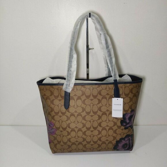NWT COACH 5697 CITY TOTE IN SIGNATURE CANVAS WITH KAFFE FASSETT PRINT purple - Picture 3 of 7
